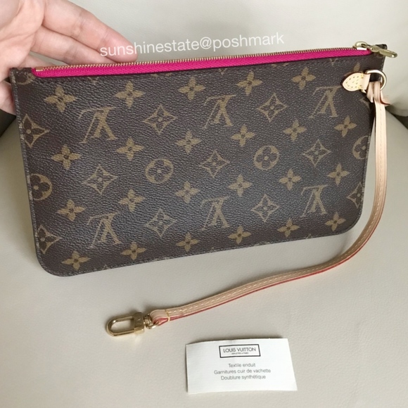 wristlet pouch louis vuitton